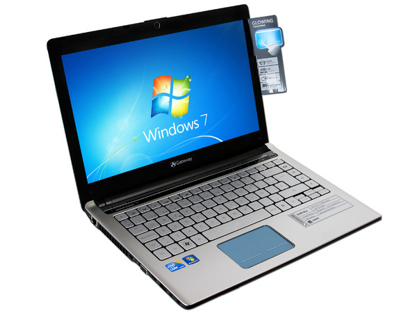 Laptop Gateway ID49C05e:
Procesador Intel Core i3-370M, (2.40GHz),
Memoria de 4GB DDR3, Disco Duro de 500GB,
Pantalla de 14