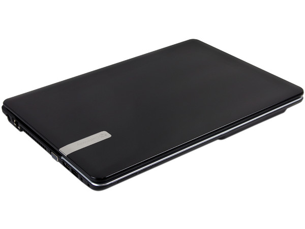 Laptop Gateway NE46R06m:
Procesador Intel Celeron B820 (1.7 GHz),
Memoria de 2GB DDR3, D.D. 320 GB,
Pantalla LED de 14