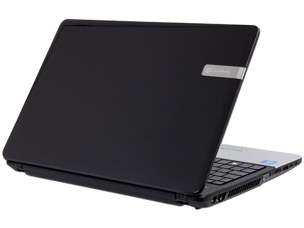 Laptop Gateway NE56R02M:
Procesador Intel Celeron B830 (1.8 GHz),
Memoria de 2GB DDR3, D.D. de 500GB,
Pantalla de 15.6