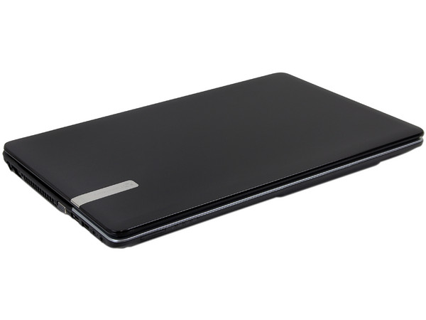 Laptop Gateway NE56R02M:
Procesador Intel Celeron B830 (1.8 GHz),
Memoria de 2GB DDR3, D.D. de 500GB,
Pantalla de 15.6
