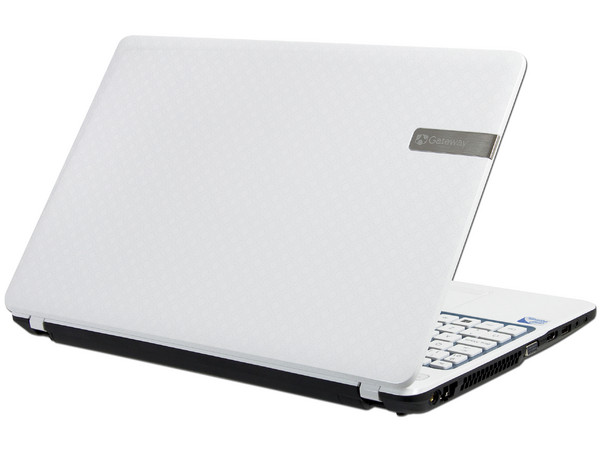 Laptop Gateway NV56R07M:
Procesador Intel Pentium B960 (2.2 GHz),
Memoria de 4 GB DDR3, D.D. de 500 GB,
Pantalla de 15.6