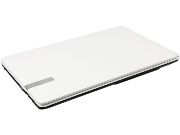 Laptop Gateway NV56R07M:
Procesador Intel Pentium B960 (2.2 GHz),
Memoria de 4 GB DDR3, D.D. de 500 GB,
Pantalla de 15.6