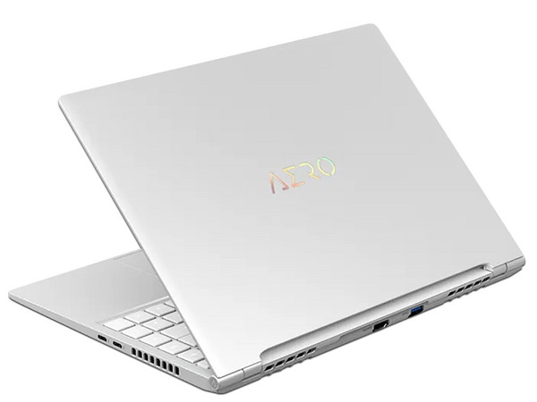 Laptop Gamer Gigabyte Aero 14:
Procesador Intel Core i5 12500H (Hasta 4.5 GHz),
Memoria de 16GB DDR5,
SSD de 1TB,
Pantalla de 14