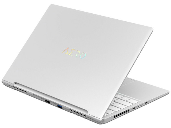Laptop Gamer Gigabyte Aero 14:
Procesador Intel Core i5 12500H (Hasta 4.5 GHz),
Memoria de 16GB DDR5,
SSD de 1TB,
Pantalla de 14