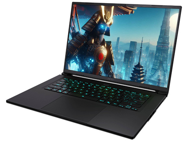 Laptop Gamer Gigabyte Aero X16: 
Procesador AMD Ryzen AI 7 350 (hasta 5.0 GHz), 
Memoria de 32GB DDR5, 
SSD de 1TB, 
Pantalla de 16