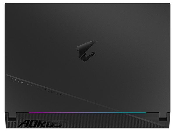 Laptop Gamer Gigabyte Aorus 15 BMF:
Procesador Intel Core i5 13500H (hasta 4.7 GHz),
Memoria de 16GB DDR5,
SSD de 512GB,
Pantalla de 15.6