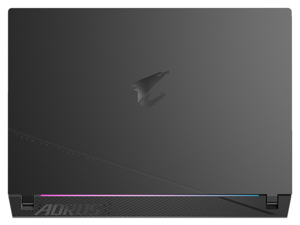 Laptop Gamer Gigabyte Aorus 17 9SF: 
Procesador Intel Core i5 12500H (hast 4.5 GHz), 
Memoria de 16GB DDR5, 
SSD de 512GB, 
Pantalla de 17.3