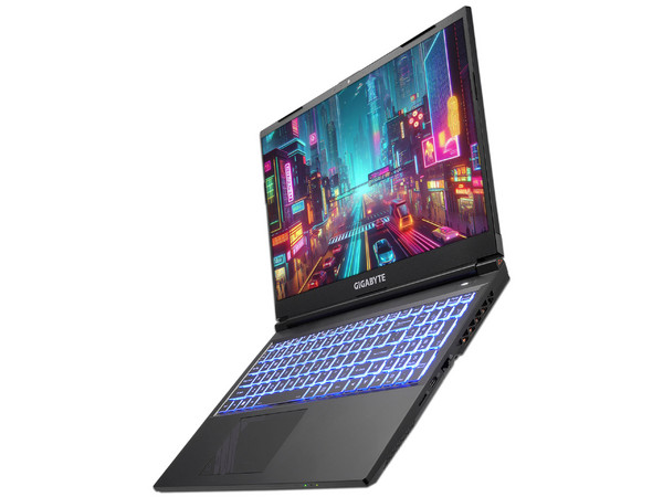 Laptop Gamer GIGABYTE G5:
Procesador Intel Core i7 12650H (hasta 4.7 GHz),
Memoria de 16GB DDR5,
SSD de 512GB,
Pantalla de 15.6