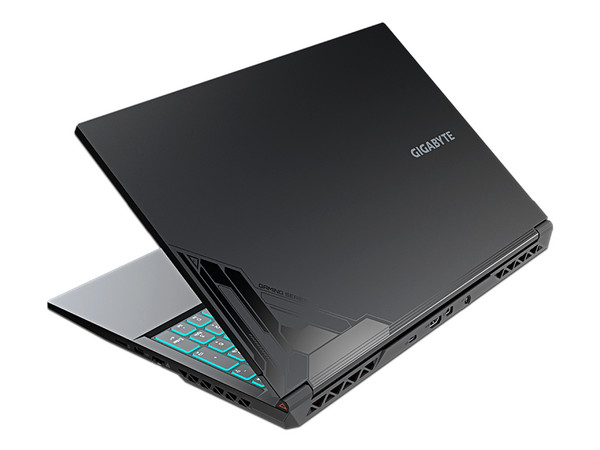 Laptop Gamer GIGABYTE G5 MF:
Procesador Intel Core i5 12500H (hasta 4.5 GHz),
Memoria de 8GB DDR4,
SSD de 512GB,
Video NVIDIA GeForce RTX 4050,
S.O. Windows 11 Home (64 Bits), Color Negro.