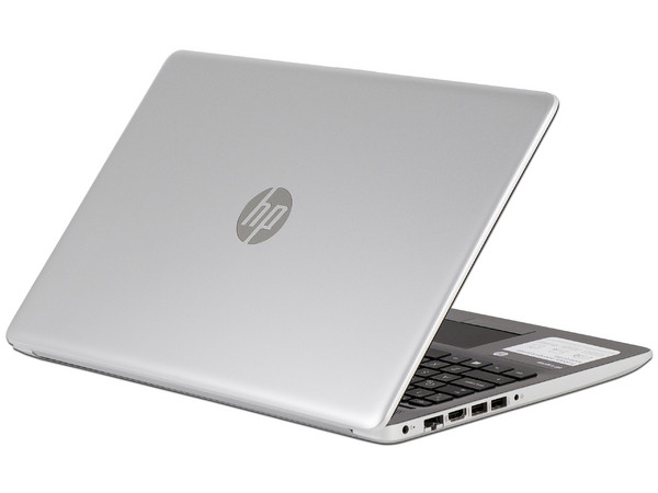 Laptop HP 15-da0009la:
Procesador Intel Core i3 7020U (3.2 GHz),
Memoria de 8GB DDR4,
Disco Duro de 1TB,
Pantalla de 15.6