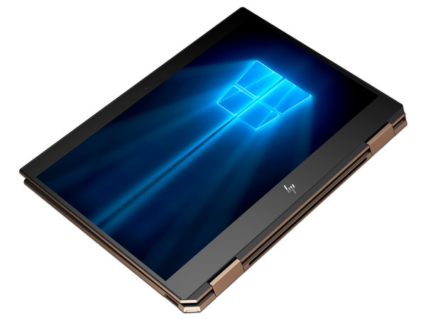 Laptop HP Spectre X360 :
Procesador Intel Core i7 8565U  (hasta 4.60 GHz),
Memoria de 8GB DDR4,
SSD de 256GB,
Pantalla de 13.3