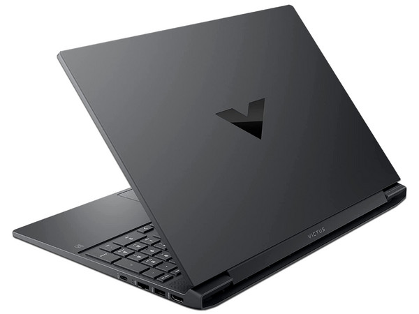 Laptop HP Victus 15:
Procesador AMD Ryzen 7 5800H (Hasta 4,4 GHz),
Memoria de 16GB DDR4,
SSD de 512GB,
Pantalla de 15.6