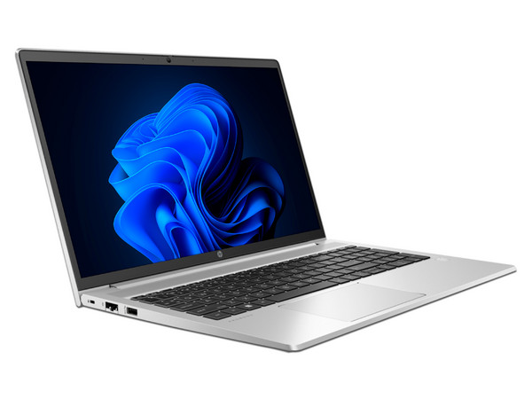Laptop HP ProBook 450 G9:
Procesador Intel Core i5 1235U (hasta 4.4 GHz),
Memoria de 16GB DDR4,
SSD de 512GB,
Pantalla de 15.6