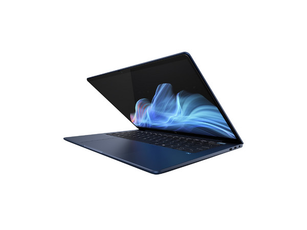 Laptop HP Elitebook Ultra G1I:
Procesador Intel Core Ultra 7 258V (hasta 4.8 Ghz),
Memoria de 32GB LPDDR5,
SSD de 1TB,
Pantalla de 14