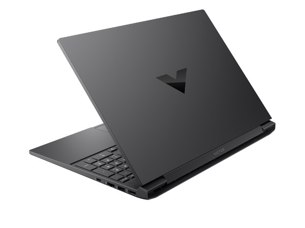 Laptop HP Gamer VICTUS:
Procesador AMD Ryzen 7 8845HS (hasta 5.1 GHz),
Memoria de 16GB DDR5,
SSD de 1TB,
Pantalla de 15.6