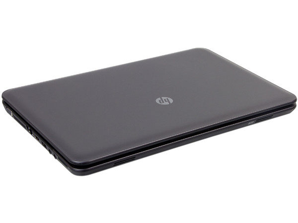 Laptop HP 455:
Procesador AMD E1-1200 (1.4 GHz),
Memoria de 2 GB DDR3, Disco Duro de 320 GB,
Pantalla LED de 14