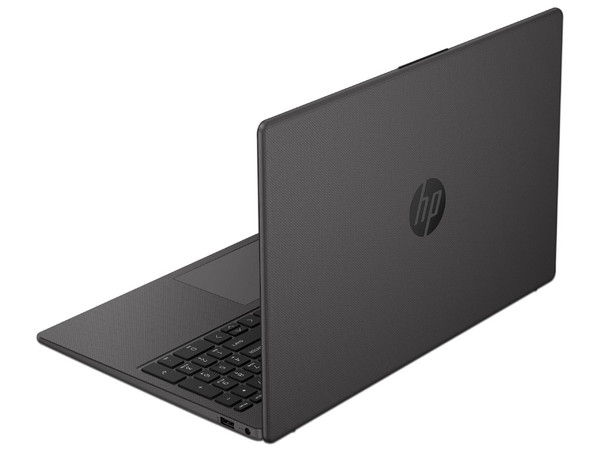 Laptop HP 250 G10:
Procesador Intel Core i3 N305 (hasta 3.8 GHz),
Memoria de 16GB DDR4,
SSD de 512GB,
Pantalla de 15.6