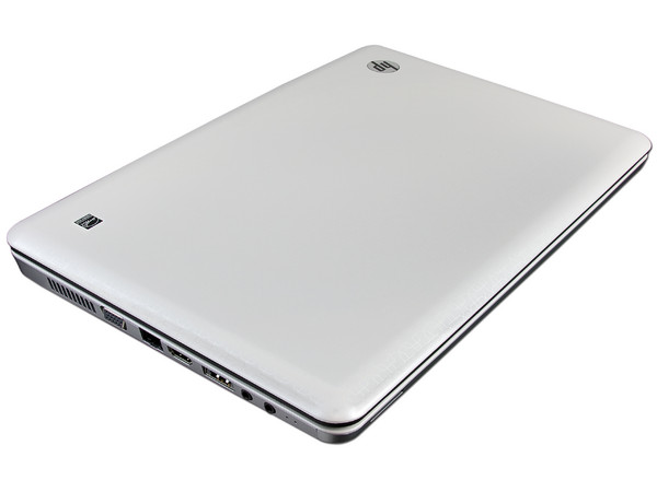 Laptop HP Pavilion dv5-2045la:
Procesador Intel Core i3-350M (2.26 GHz),
Memoria de 3GB DDR3, Disco Duro de 500GB,
Pantalla de 14.5