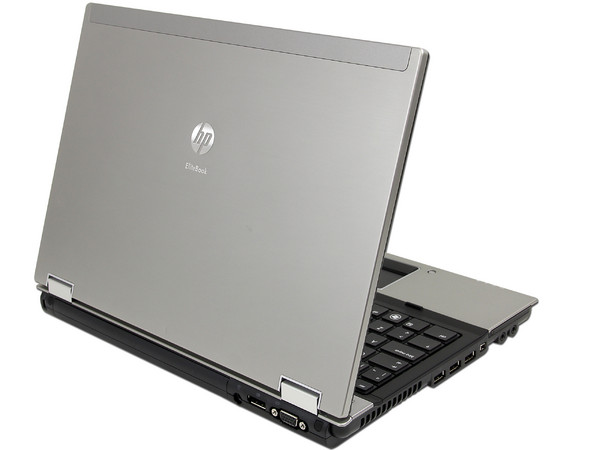 Laptop HP EliteBook 8440p:
Procesador Intel Core i5 560M (2.67 GHz),
Memoria de 2GB DDR3, Disco Duro de 250GB,
Pantalla LED HD de 14