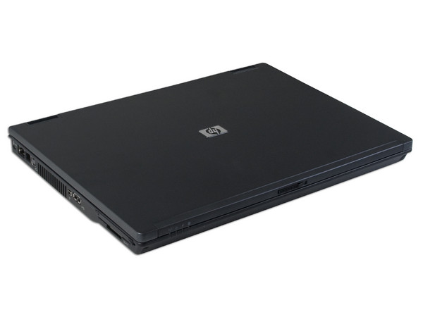 Portátil HP Compaq nc8430,
Procesador Intel Core 2 T5600 (1.83 GHz),
Memoria 2 GB DDRII, Pantalla WXGA de 15.4
