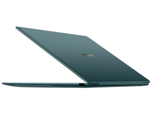 Laptop Huawei MateBook X Pro 2020:
Procesador Intel Core i7 10510U (hasta 4.90GHz),
Memoria de 16GB DDR4,
SSD de 1TB,
Pantalla de 13.9