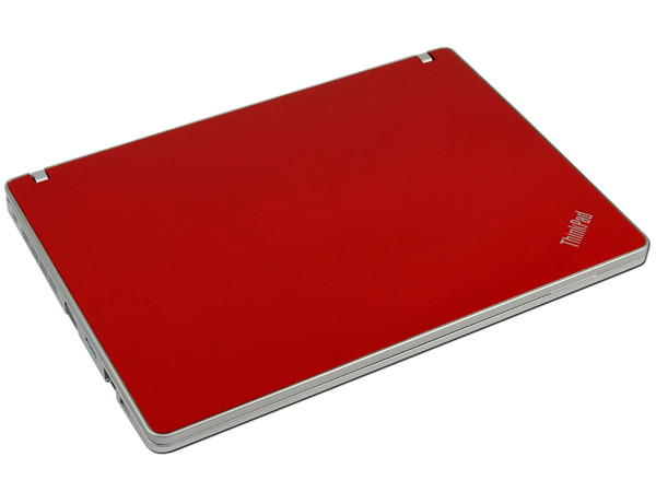 Laptop Lenovo ThinkPad Edge (0196-A16):
Procesador Intel Pentium Core 2 Duo SU7300 (1.30 GHz),
Memoria de 4GB DDR3, Disco Duro de 500GB,
Video Intel GMA 4500MHD,
Pantalla de 13.3