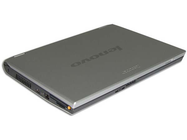 Portátil Lenovo N100 T2300/06892BS:
Procesador Intel Core Duo T2300 (1.83Ghz),
Memoria de 512MB DDRII, Disco Duro de 100GB,
Pantalla WXGA de 14.1