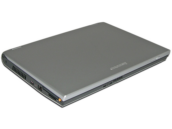 Portátil Lenovo N100 T2300/068983AS:
Procesador Intel Core Duo T2300 de 1.66Ghz,
Memoria de 512MB DDRII, Disco Duro de 60GB,
Pantalla WXGA de 14.1