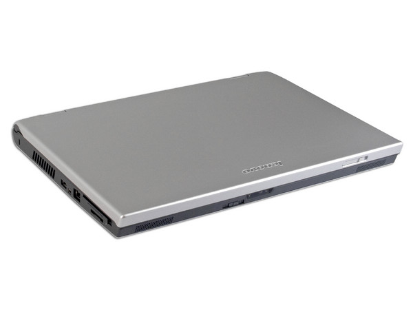 Portátil Lenovo N200 (0769-AD8):
Procesador Intel Celeron M 550 (2.0GHz),
Memoria de 1GB DDR II, Disco Duro de 80GB,
Pantalla de 15.4