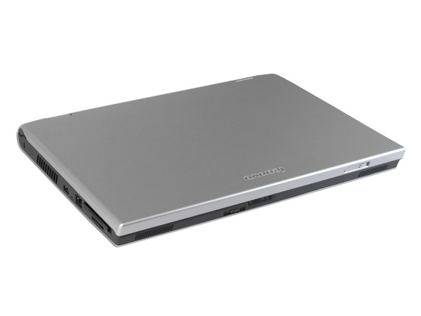 Portátil Lenovo N200 (0769-FGS):
Procesador Intel Pentium Dual-Core T2390 (1.86Ghz),
Memoria de 1GB DDR II, Disco Duro de 160GB,
Pantalla de 15.4