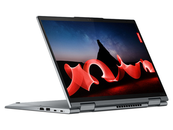 Laptop Lenovo ThinkPad X1 Yoga G8: 
Procesador Intel Core i7 1365U (hasta 5.2 GHz), 
Memoria de 32GB DDR5, 
SSD de 512GB, 
Pantalla de 14
