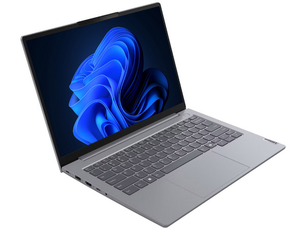 Laptop Lenovo ThinkBook 14 G7: 
Procesador AMD Ryzen 7 7735HS (hasta 4.75 GHz), Memoria de 32GB DDR5, 
SSD de 1TB, 
Pantalla de 14