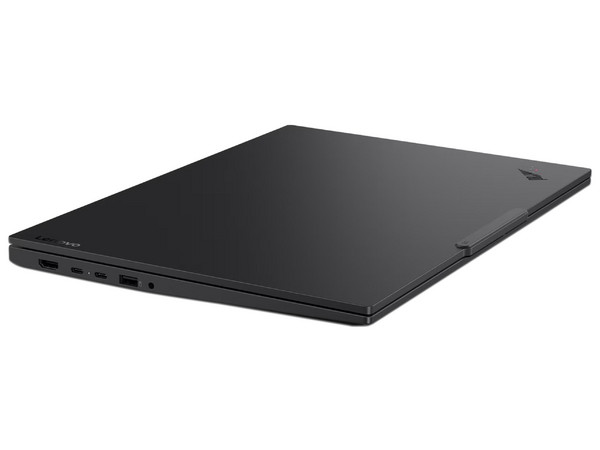 Laptop Lenovo ThinkPad E16 Gen 3:
Procesador AMD Ryzen 7 250 (hasta 5.1 GHz),
Memoria de 32GB DDR5,
SSD de 1TB,
Pantalla de 16