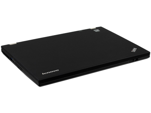 Laptop Lenovo ThinkPad T430S:
Procesador Core i5-3320M (hasta 3.3 GHz) 3ra Generación,
Memoria de 4GB DDR3, Disco Duro de 180 GB SSD,
Pantalla LCD HD de 14