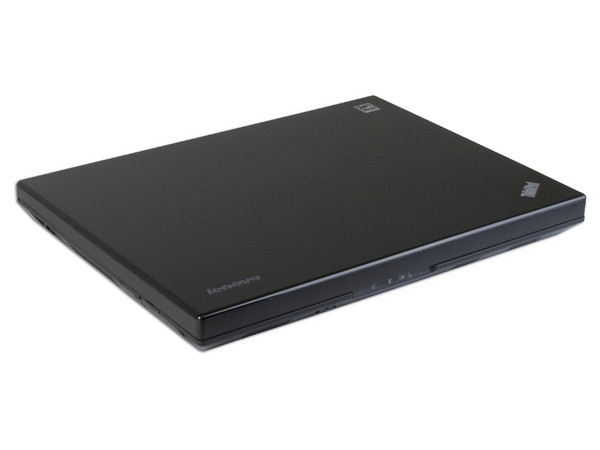 Portátil Lenovo ThinkPad SL400 (27434DS):
Procesador Intel Core 2 Duo T5670 (1,80GHz),
Memoria de 512MB DDR II, Disco Duro de 160GB,
Pantalla de 14.1