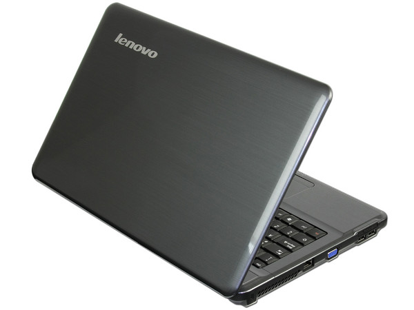 Laptop Lenovo G550 (2958C2S):
Procesador Intel Celeron T1600 (1.66 GHz),
Memoria de 1GB DDR3, Disco Duro de 160GB,
Pantalla de 15.6