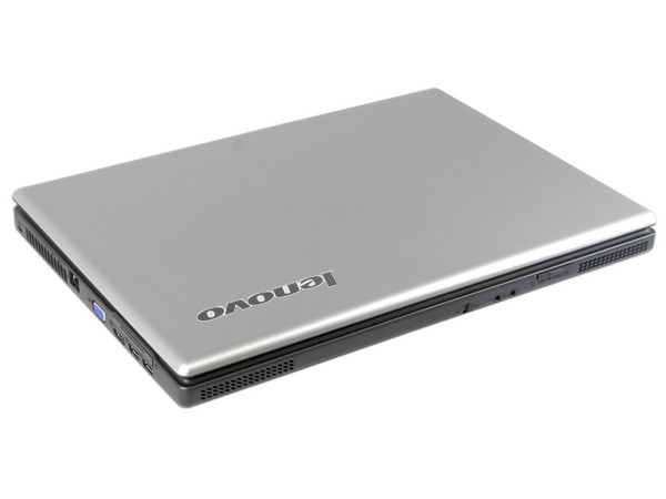 Portátil Lenovo Serie 3000 N500 (4233-3GS):
Procesador Intel Celeron M 575 (2GHz),
Memoria de 1GB DDR II, Disco Duro de 160GB,
Pantalla de 15.4