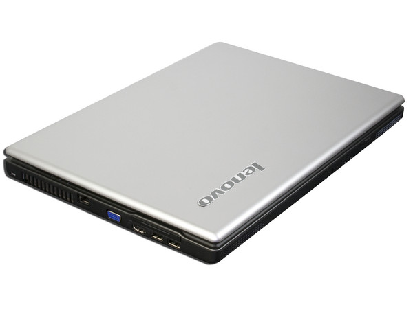 Portátil Lenovo Serie 3000 N500 (4233-3QS):
Procesador Intel Core 2 Duo T5800 (2.0 GHz),
Memoria de 1GB DDR II, Disco Duro de 250GB,
Pantalla de 15.4