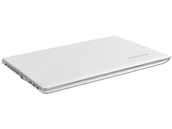 Laptop Lenovo Ideapad 500-14ISK:
Procesador Intel Core i5 6200U (hasta 2.8 GHz),
Memoria de 8GB DDR3L,
Disco Duro de 1TB,
Pantalla de 14