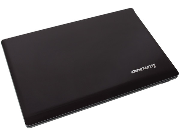Laptop Lenovo Essential G470ah (5930-4795):
Procesador Intel Core i3-2310M (2.1GHz),
Memoria de 4GB DDR3, Disco Duro de 500GB,
Video AMD Radeon 6370M, Pantalla LED HD de 14
