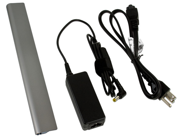 Laptop Lenovo IdeaPad S400:
Procesador Intel Core i3-3227U (1.9 GHz) 3ra Generación,
Memoria de 4 GB DDR3, Disco Duro de 500 GB,
Pantalla LED de 14