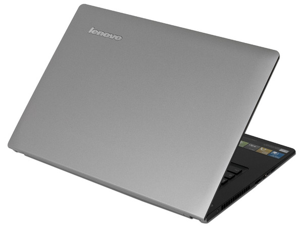 Laptop Lenovo IdeaPad S400:
Procesador Intel Core i3-3227U (1.9 GHz) 3ra Generación,
Memoria de 4 GB DDR3, Disco Duro de 500 GB,
Pantalla LED de 14