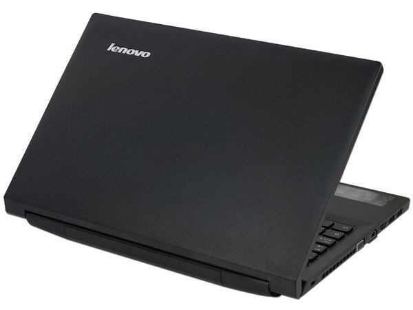 Laptop Lenovo B590:
Procesador Intel Pentium 2020M (2.4 GHz),
Memoria de 4 GB DDR3, Disco Duro de 500 GB,
Pantalla LED de 15.6
