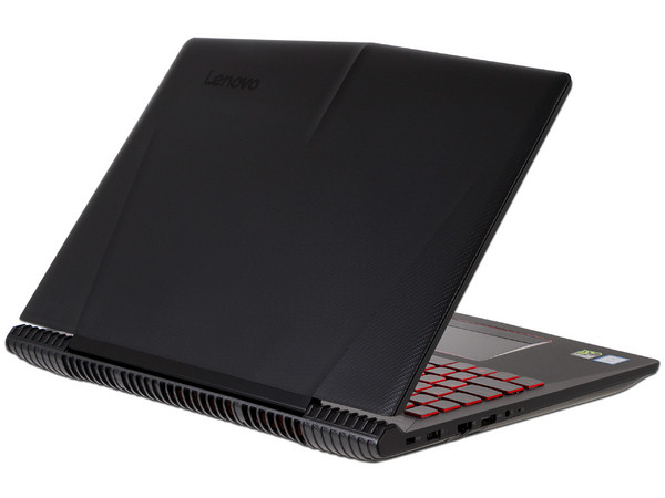 Laptop Lenovo Legion Y520-15IKBM:
Procesador Intel Core i7 7700HQ (hasta 3.80 GHz),
Memoria de 16GB DDR4,
SSD de 256GB,
Pantalla de 15.6