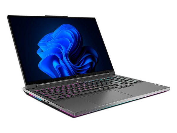 Laptop Gamer Lenovo Legion 7 16IAX7 :
Procesador Intel Core i9 12900H (hasta 5 GHz),
Memoria de 32GB DDR5,
SSD M.2 de 2TB,
Pantalla de 16