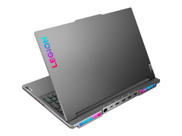 Laptop Gamer Lenovo Legion 7 16IAX7 :
Procesador Intel Core i9 12900H (hasta 5 GHz),
Memoria de 32GB DDR5,
SSD M.2 de 2TB,
Pantalla de 16