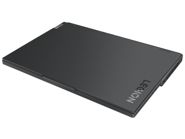 Laptop Gamer Lenovo Legion Pro 5: 
Procesador AMD Ryzen 7 7745HX (hasta 5.1 GHz), 
Memoria de 32GB DDR5, 
SSD de 1TB, 
Pantalla de 16