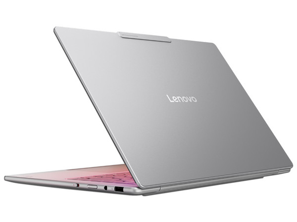 Laptop Lenovo Yoga Slim 7: 
Procesador Intel Core Ultra 5 226V (hasta 4.5 GHz), 
Memoria de 16GB LPDDR5, 
SSD de 1TB, 
Pantalla de 14