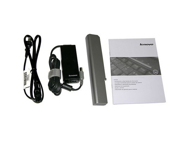 Portátil Lenovo C200 892242S:
Procesador Intel Celeron M 420, L2 Cache: 1MB,
Memoria de 256MB DDRII, Disco Duro de 40GB,
Pantalla TFT XGA  de 15.1
