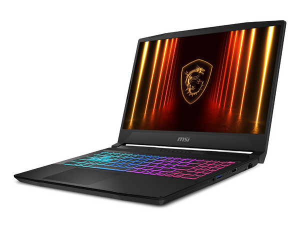 Laptop MSI Katana 15 HX:
- Procesador Intel Core i7 14650HX (hasta 5.2 GHz),
- Memoria de 16GB DDR5,
- SSD de 1TB,
- Pantalla de 16
